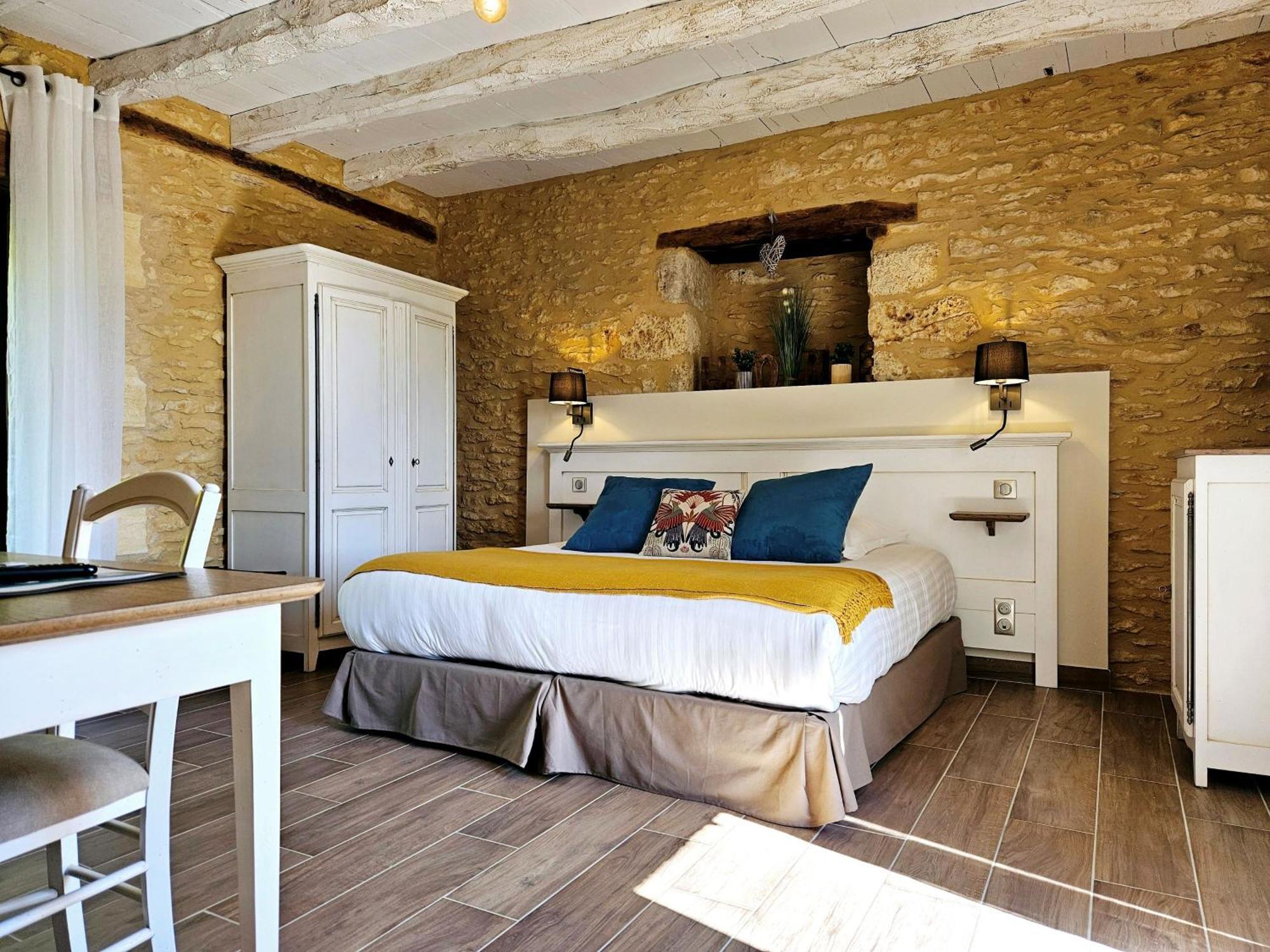 Domaine De La Rhonie Hotel Meyrals ภายนอก รูปภาพ
