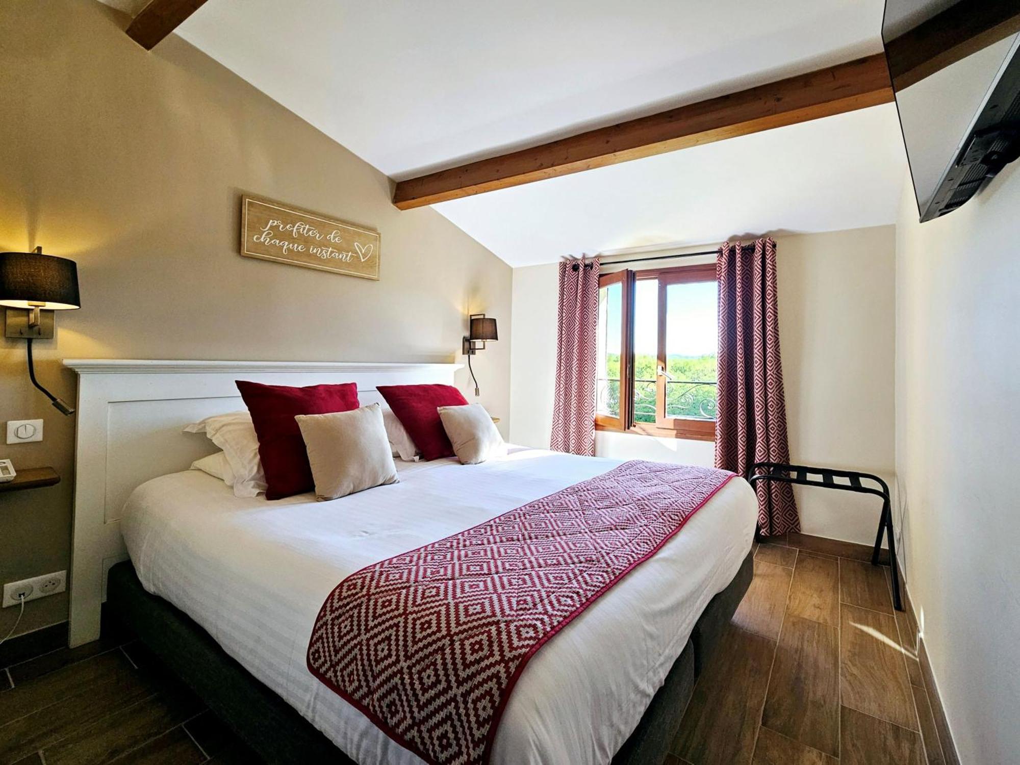 Domaine De La Rhonie Hotel Meyrals ภายนอก รูปภาพ