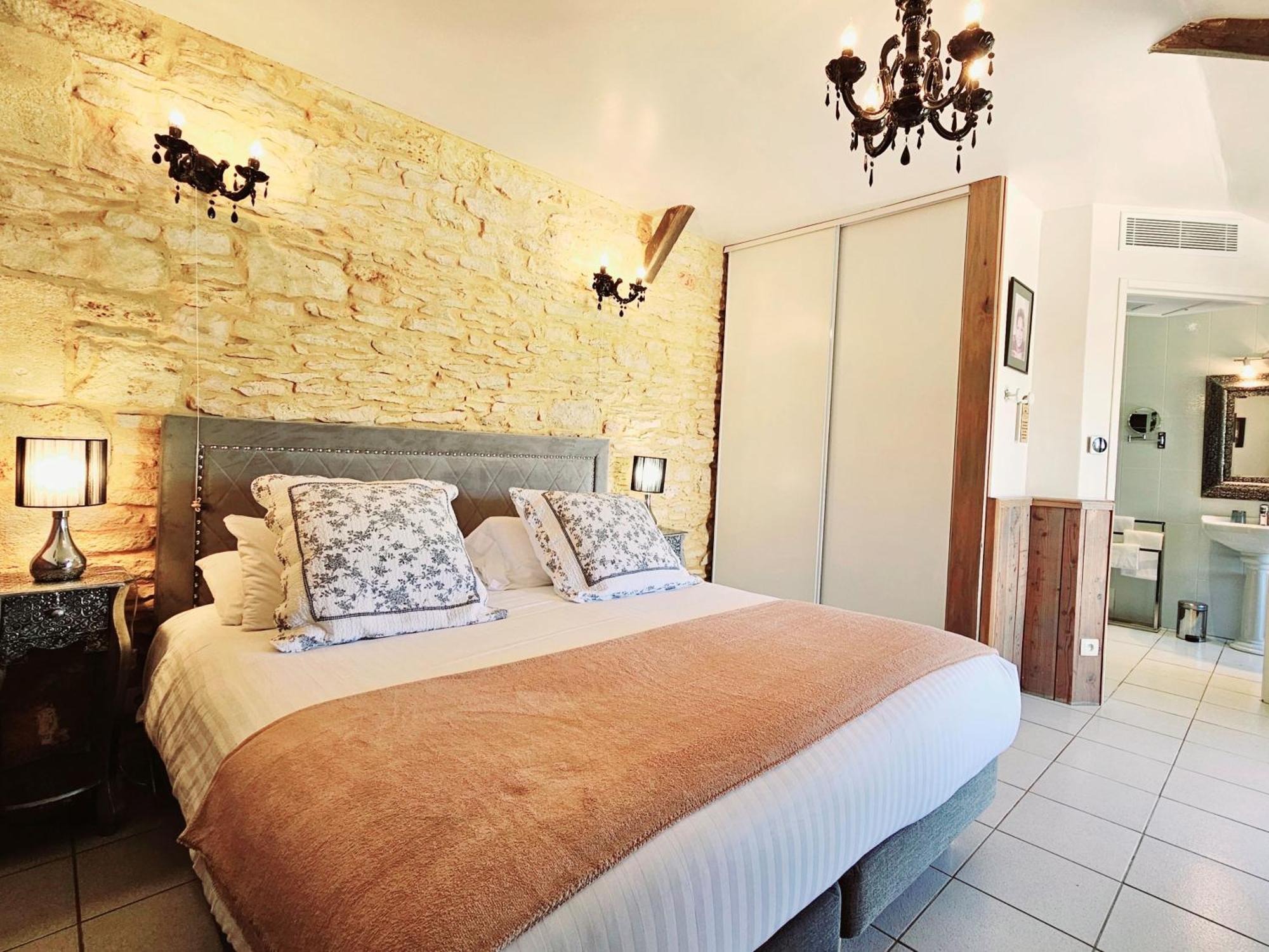 Domaine De La Rhonie Hotel Meyrals ภายนอก รูปภาพ