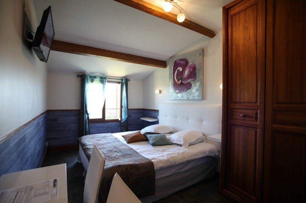 Domaine De La Rhonie Hotel Meyrals ภายนอก รูปภาพ